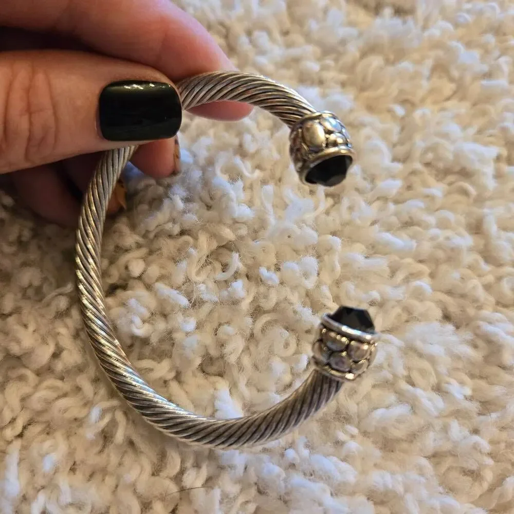 Silver Twist Cuff Bracelet Jet Bead
